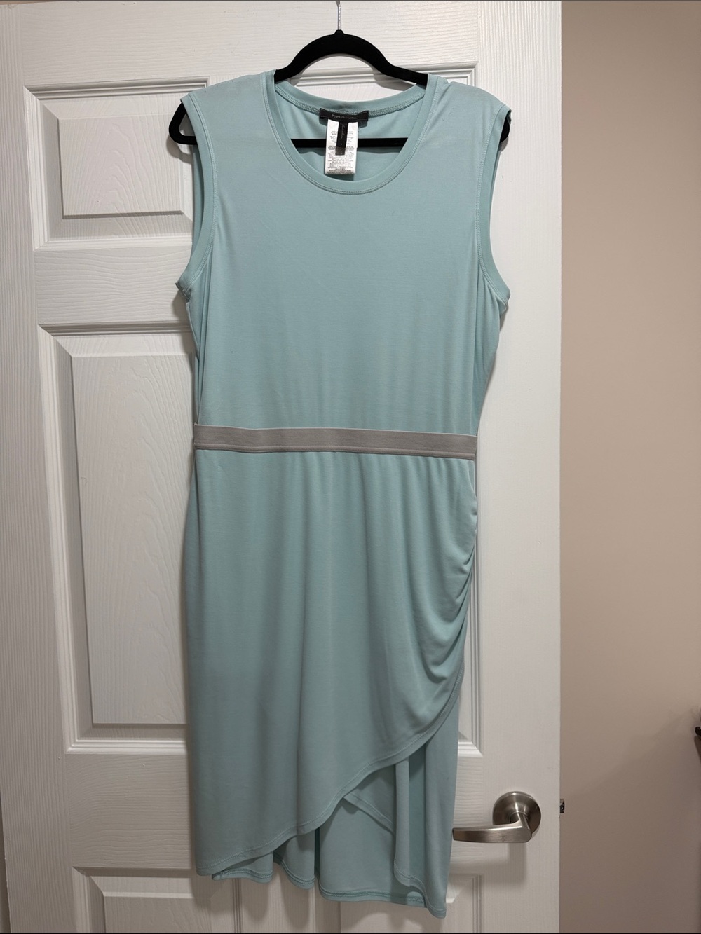 BCBGMaxAzria Light Blue Sleeveless Sheath Dress with Contrast Waistband - Picture 4 of 16